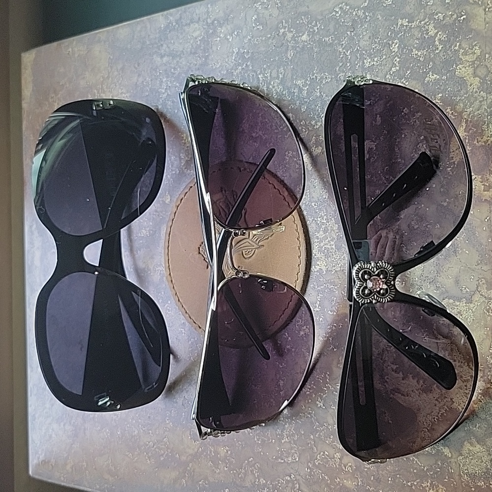 3 pairs of Sunglasses Embellished Plastic Frames